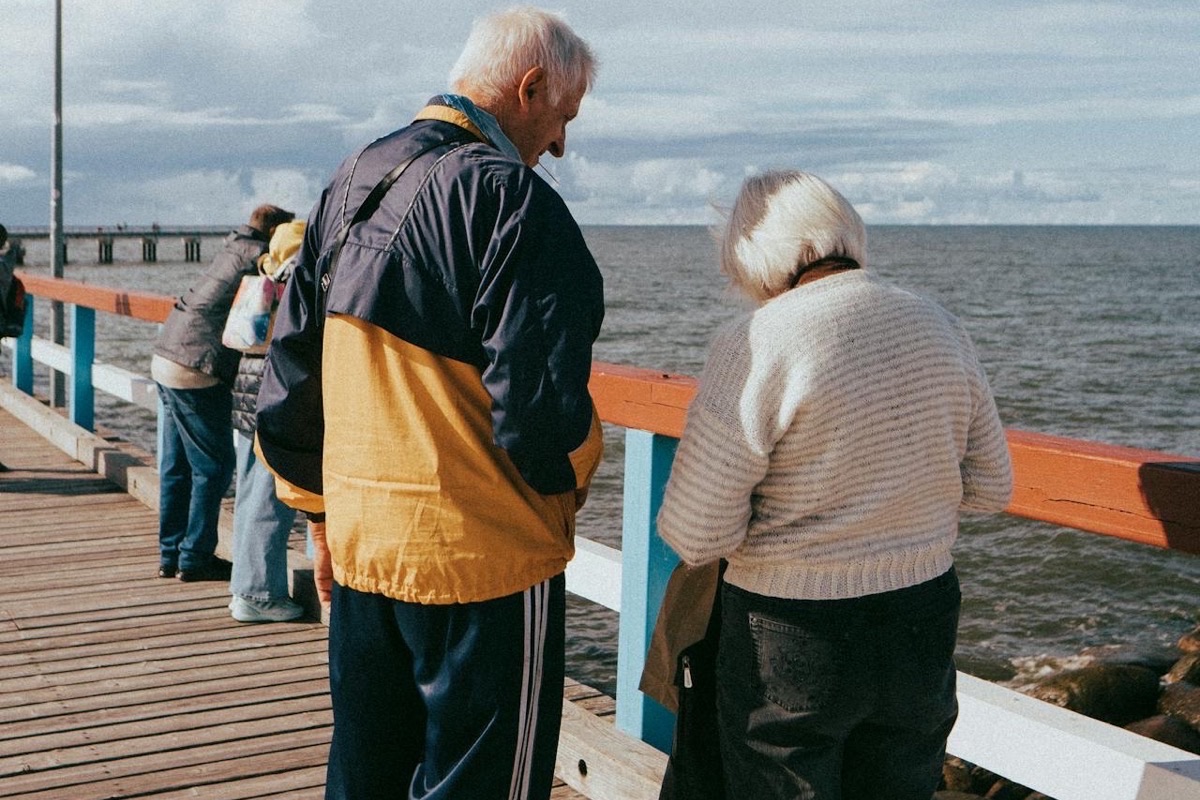 Bon senioralny 2026 — do 2150 zł na opiekę domową